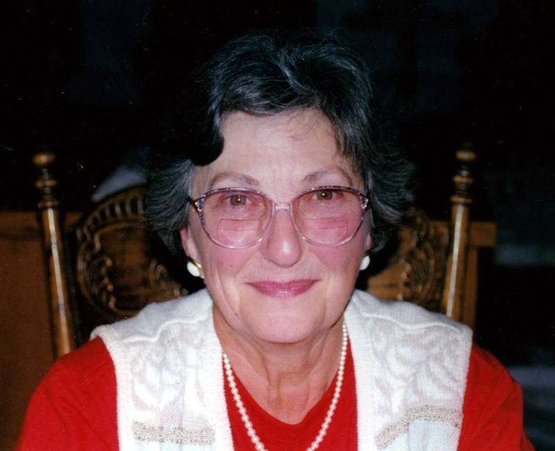 Obituary of Lola Marie Rastelli