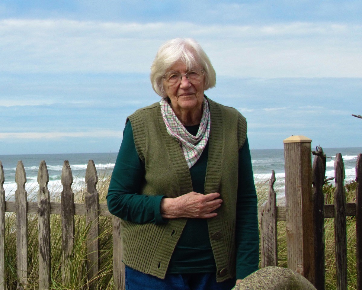 Obituary of Bernice Mae Tescher