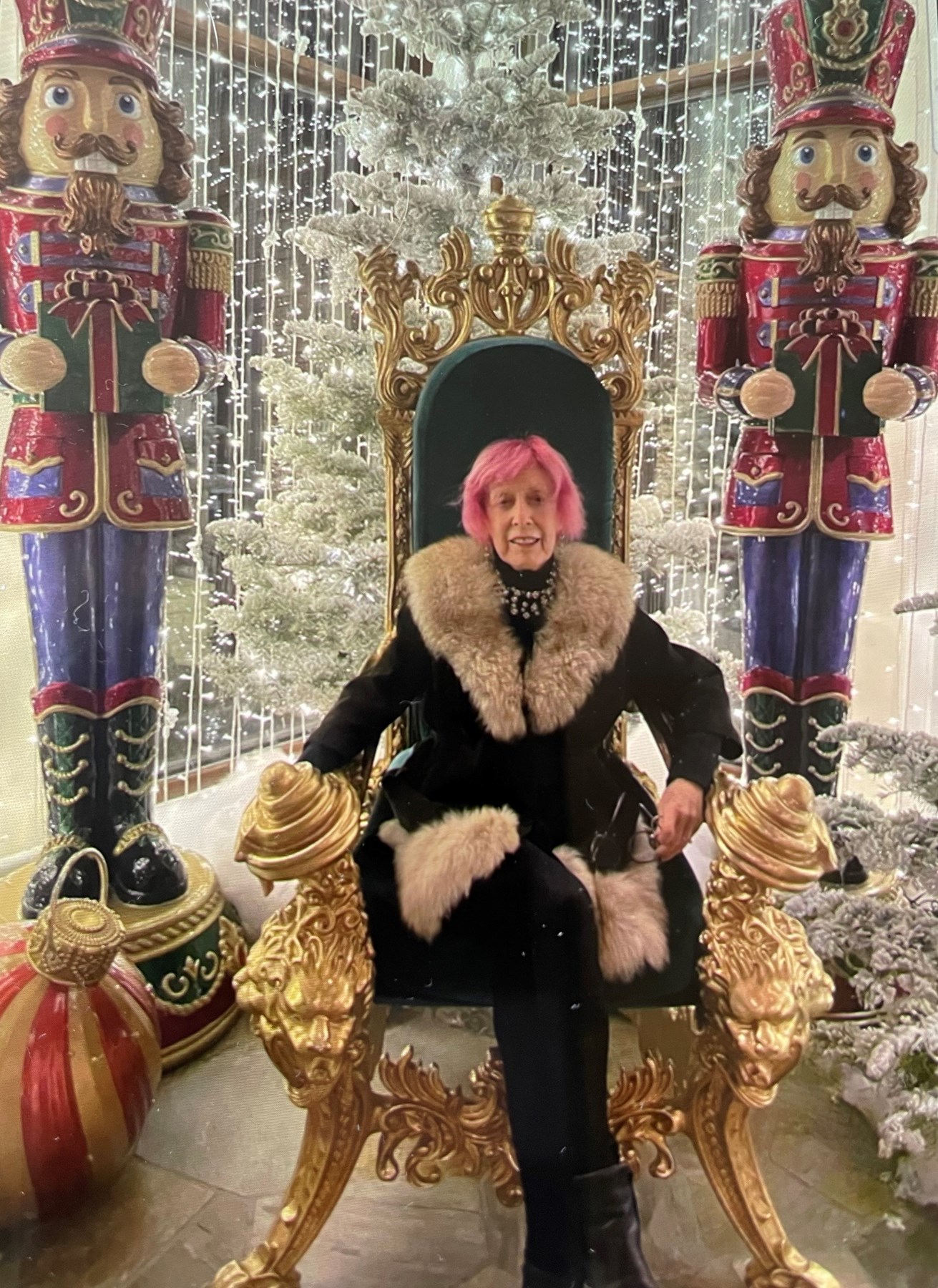 Obituary of Eveline Anna Dennis