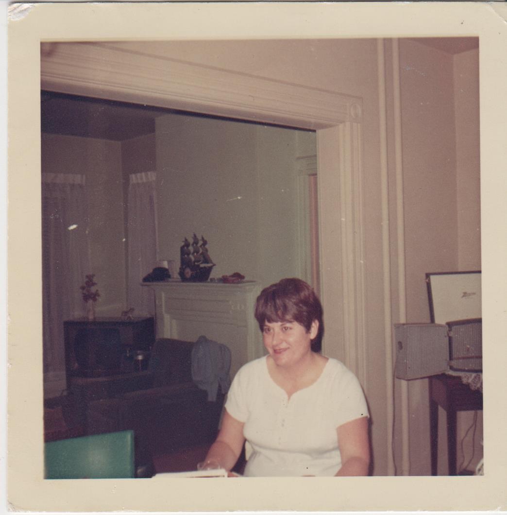 Obituary of Yolanda Intartaglio