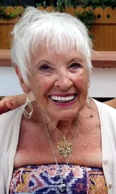 Obituary of Helene Kuhnapfel