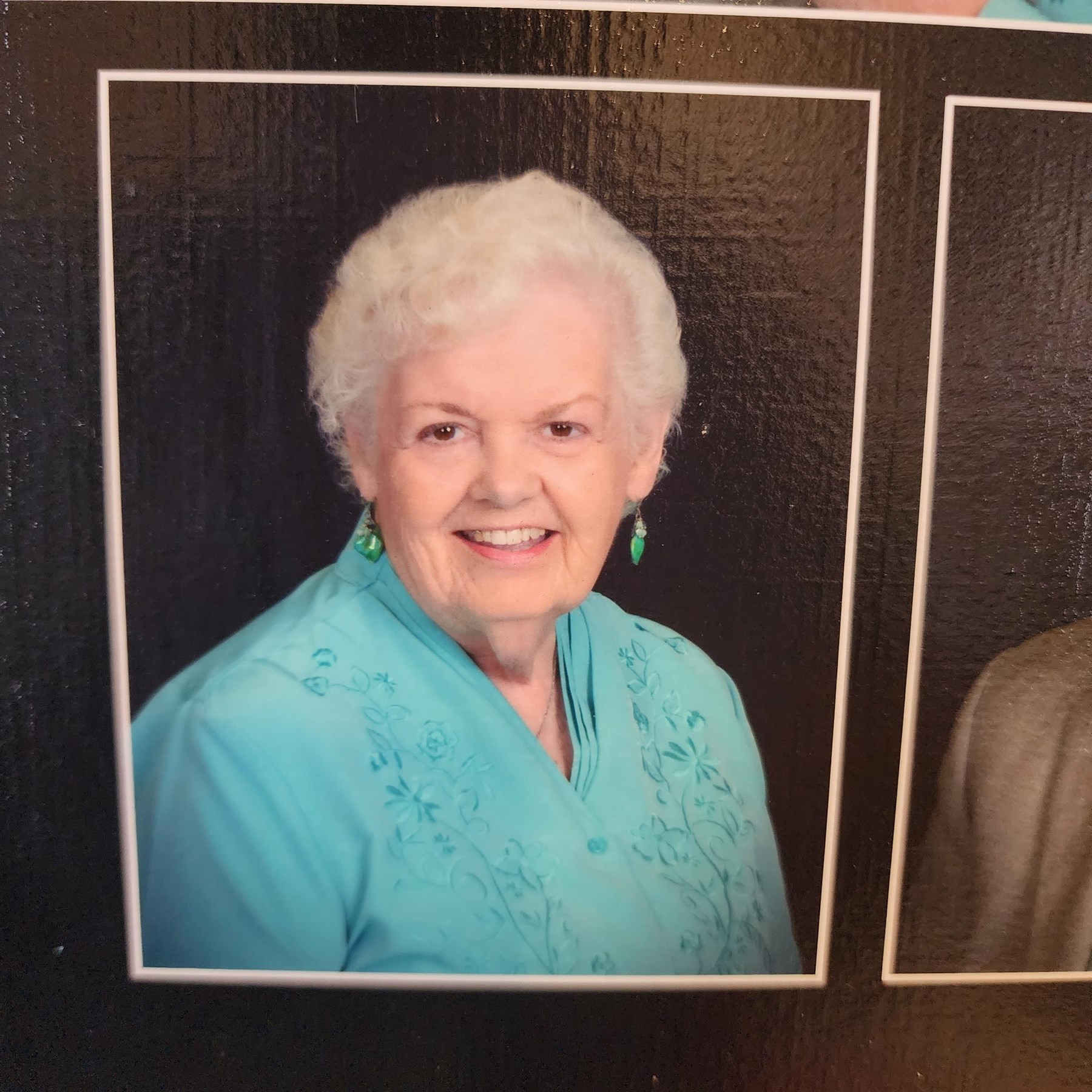 Obituary of Helen A. Fields