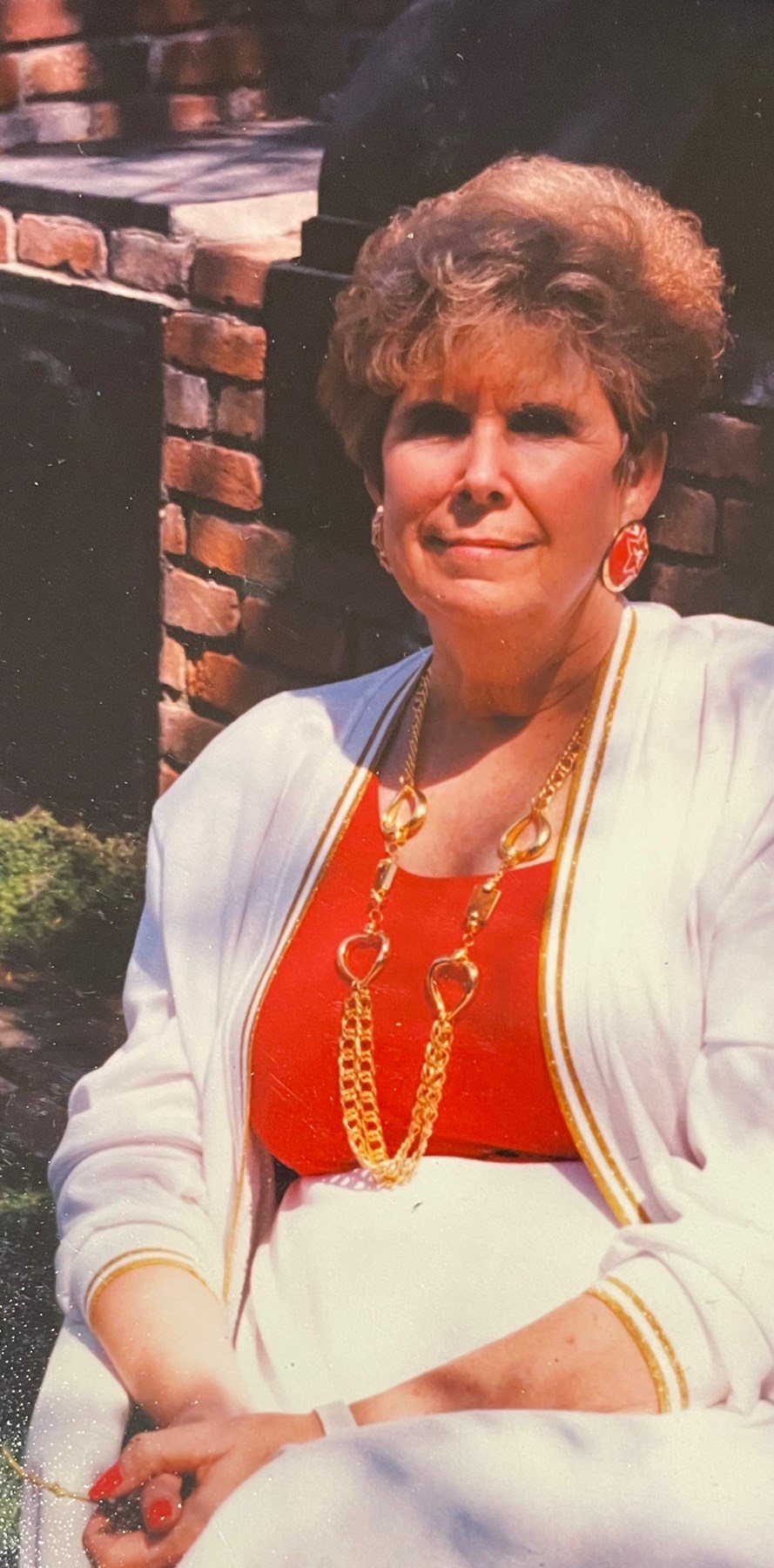 Obituary of Betty Lou Ellen Perkins