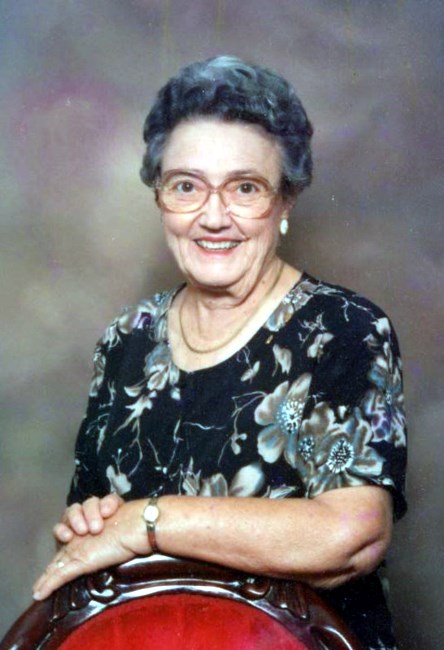 Obituary of Maxine Smith Mills