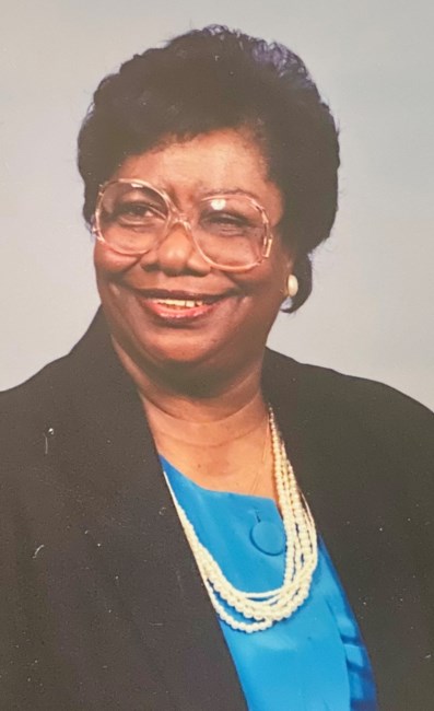 Obituary of Hyacinth Winnifred Campbell