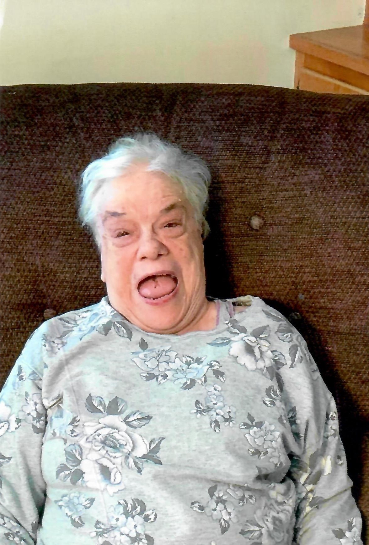 Obituary of Carolin Lee Horn