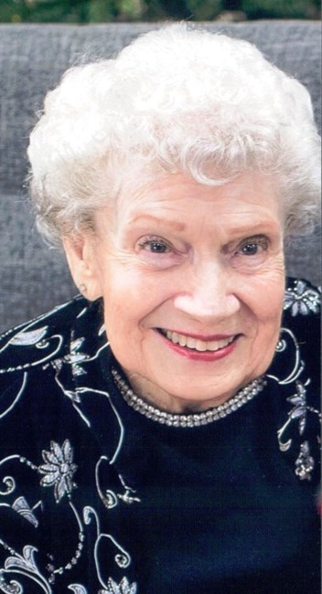 Obituary of Gloria Mae Holm