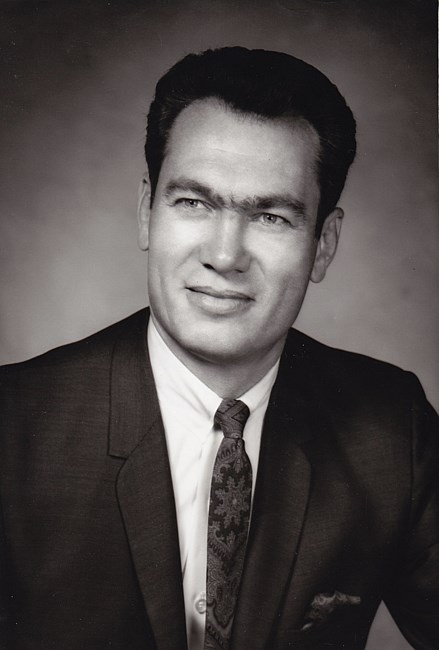 Obituario de Frank W. Stowell, Jr.