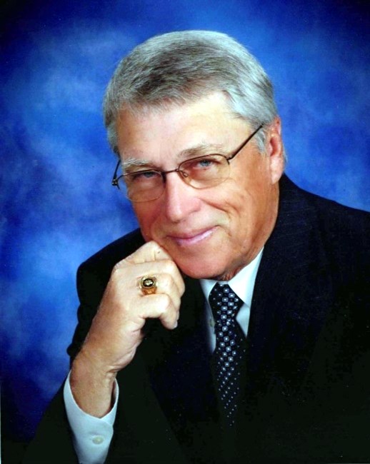 Obituary of Earl Thomas Smith