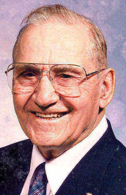Obituary of Harold Julius Mueller