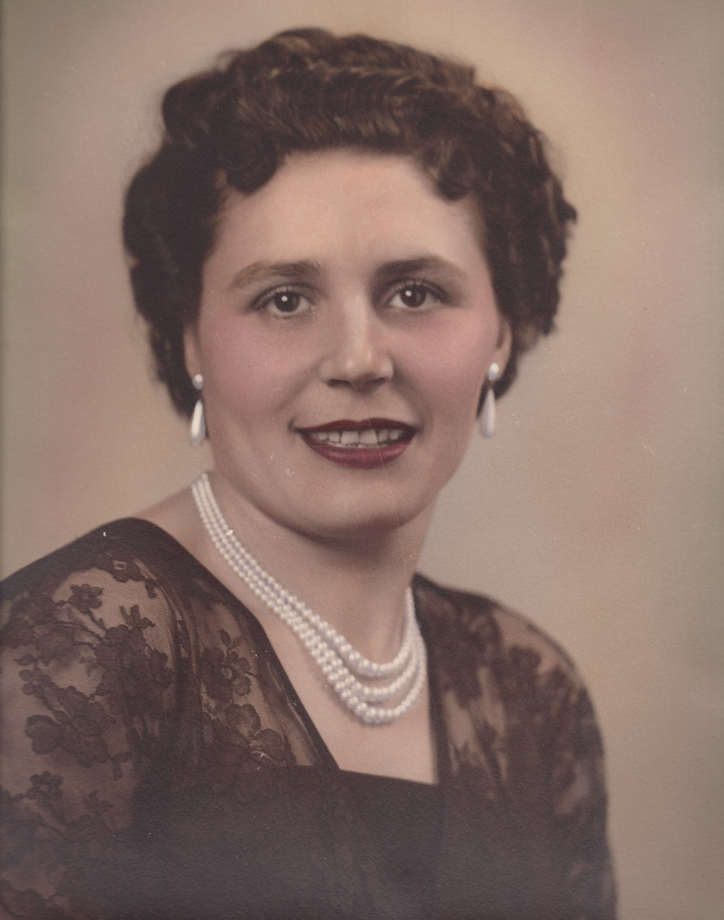 Obituary of Sarolta Kalmar