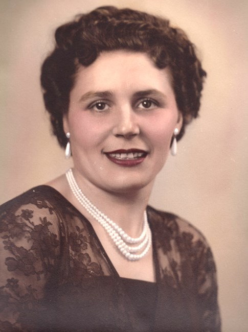 Obituary of Sarolta Kalmar