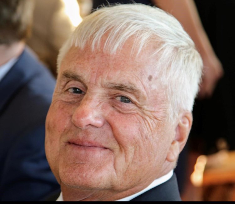 Obituary of Pier Vidoni