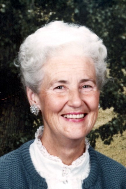 Obituario de Helen Dene Bisnett