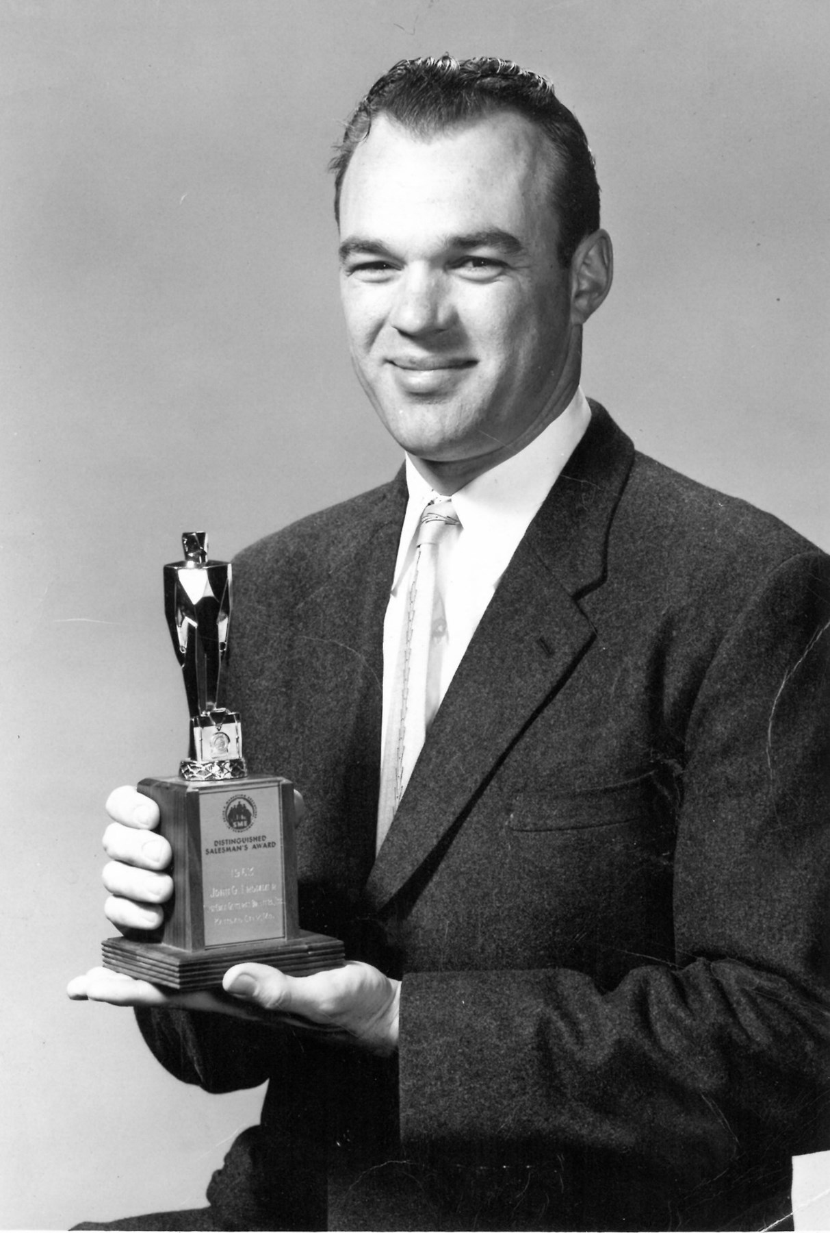 Obituary of Johnny Frommer