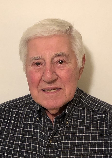 Obituario de Pascal S. DellaVecchia