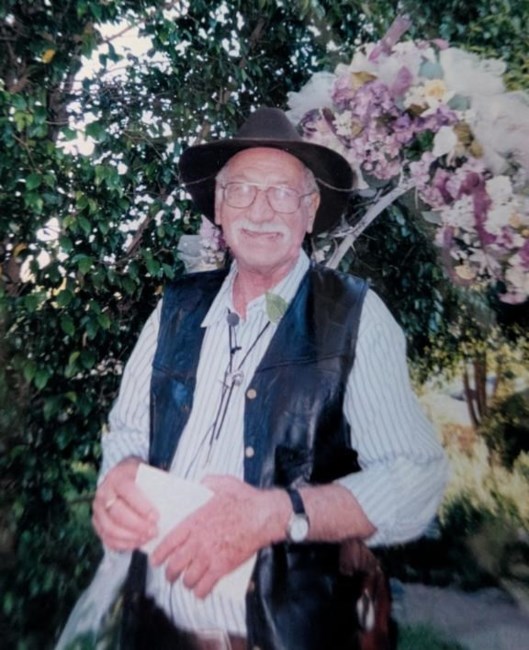 Obituary of Leslie Earl McCoy