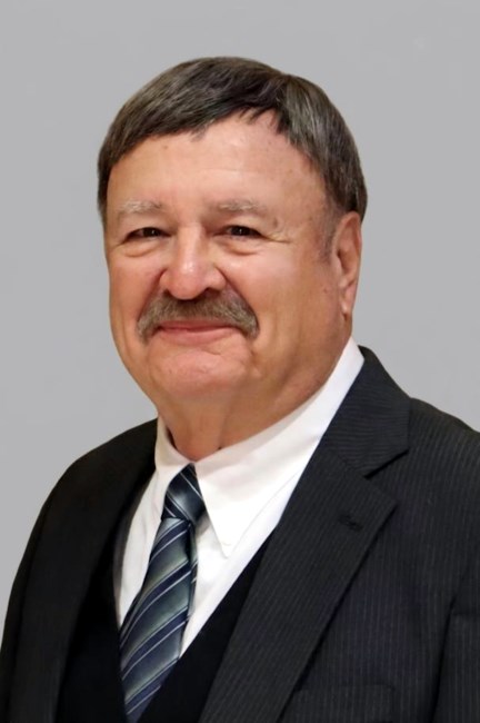 Obituary of Dennis E. Lohaus