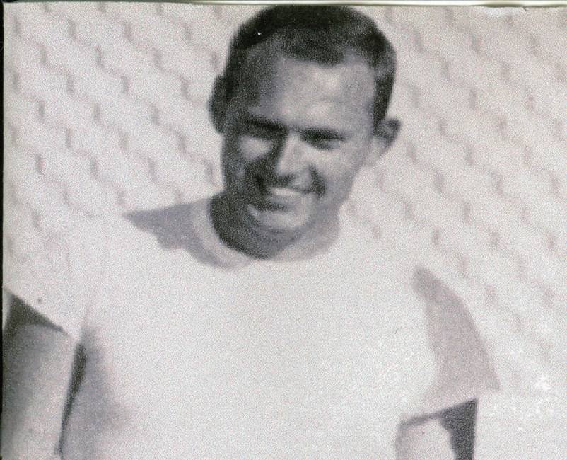 Obituary of Roy Eugene Carey