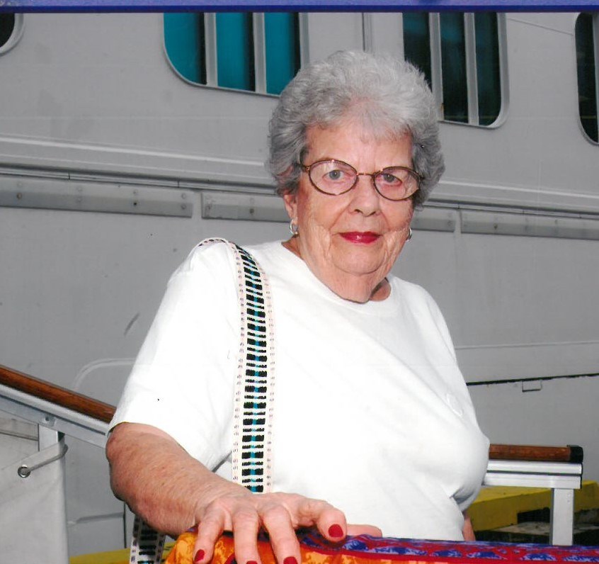 Obituary of Dorothy Carrie Roy