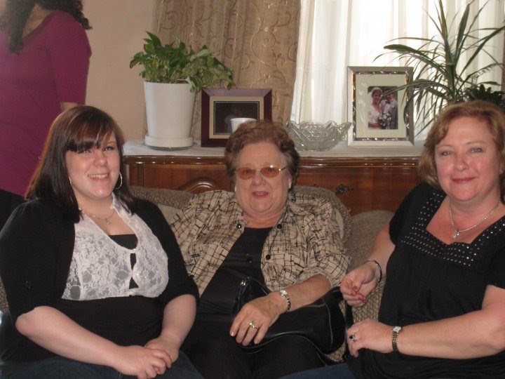 Obituary of Joan E Frey