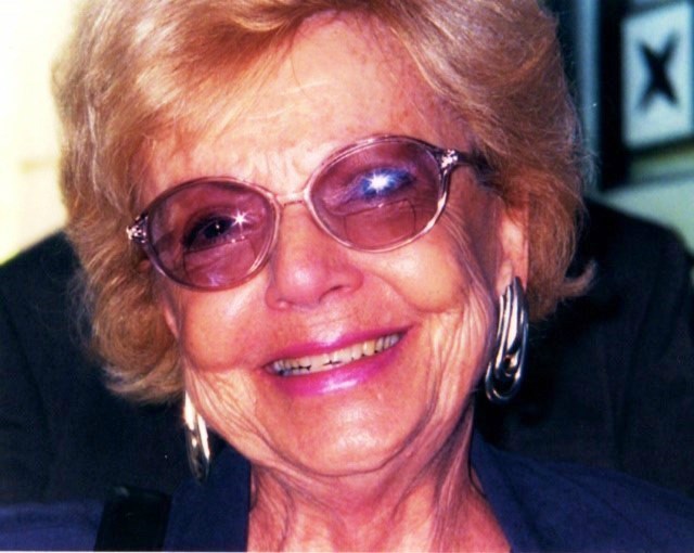 Obituary of Margaret "Peggy" Kolb Staples