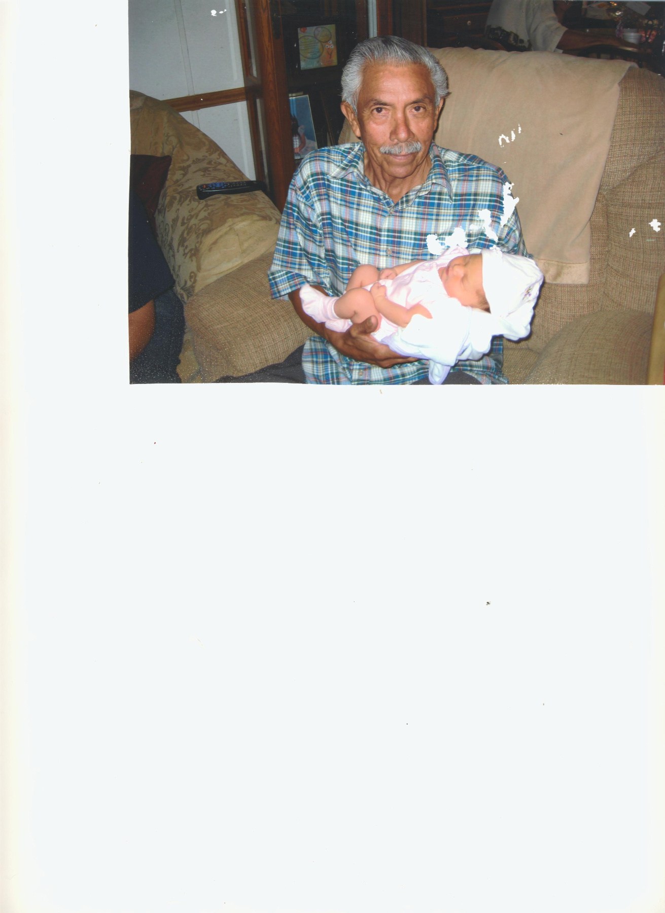 Avis de décès de Guadalupe R. Salinas