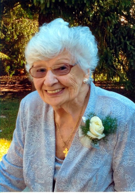 Obituary of Helen Andrzejewski