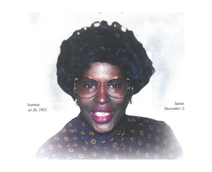 Obituary of Evelyn Lewis