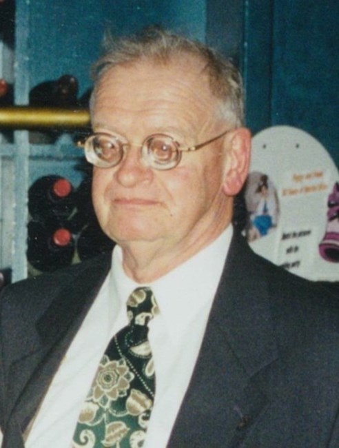 Obituario de Donald Stuart Thompson