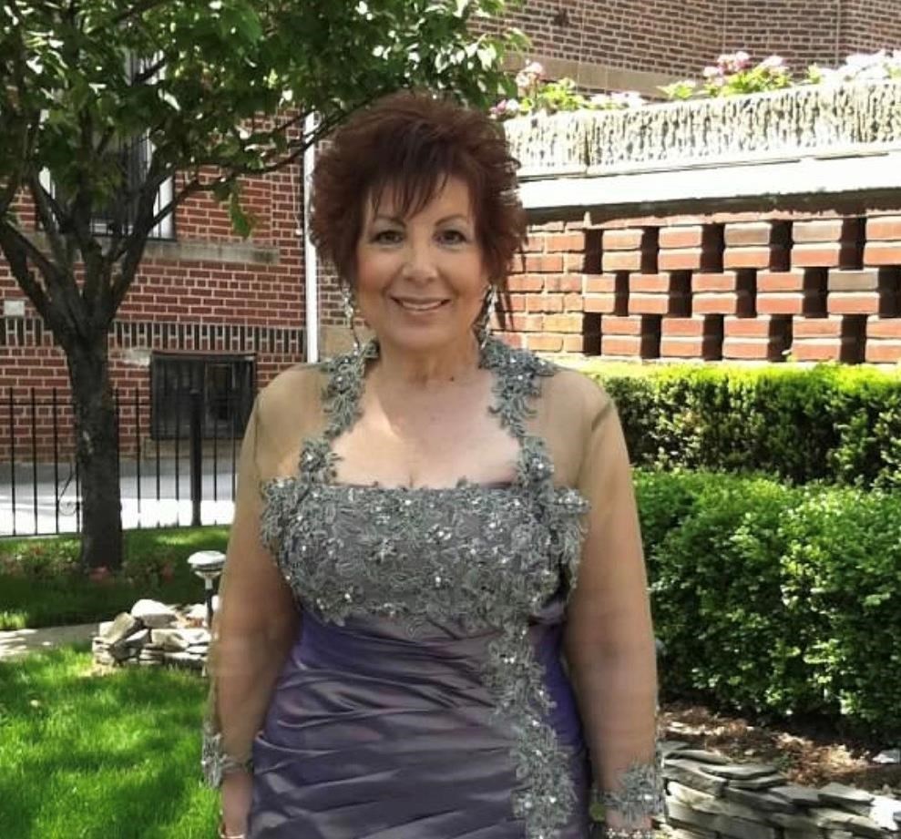 Obituary of Irene Nieves-Fischetti