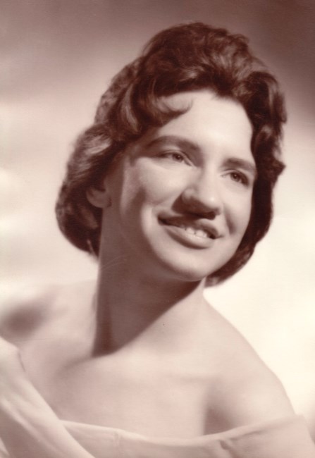 Obituario de Dolores Rita Hutton