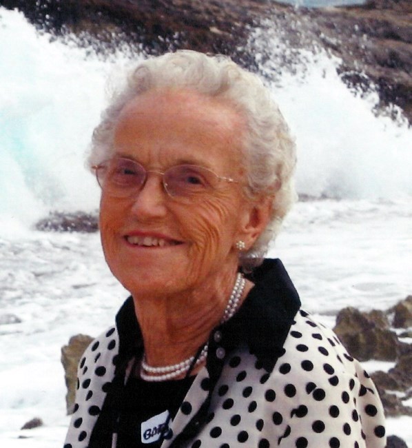 Obituary of Evelyn B. Daniels