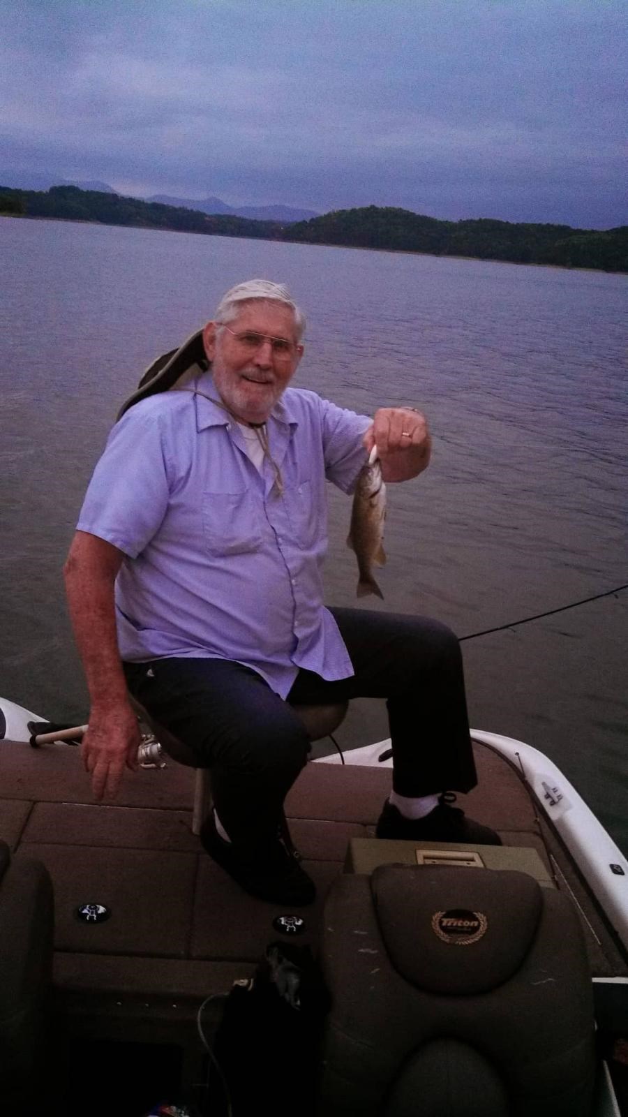 Obituary of Billy E Large