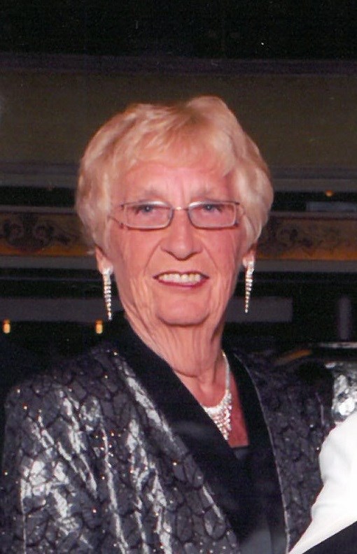 Avis de décès de Joan Helen Squires