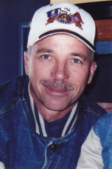 Avis de décès de Robert F. Bobola