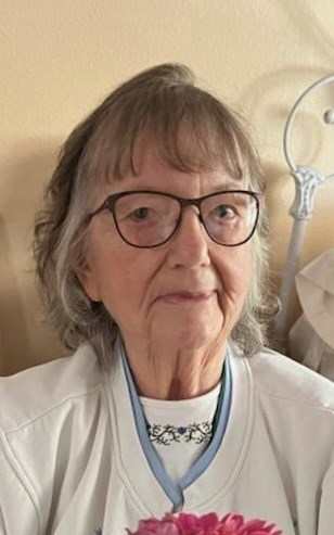 Obituary of Iris Rose Hewett