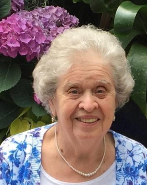 Obituary of Mrs. Betty Brown Buckwell