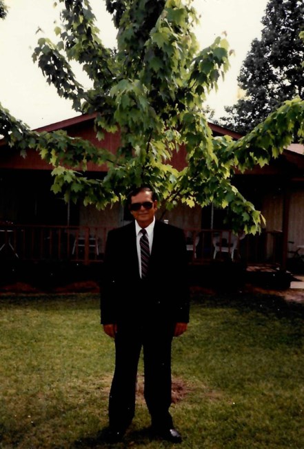 Obituary of Lindon Stanley Pilot