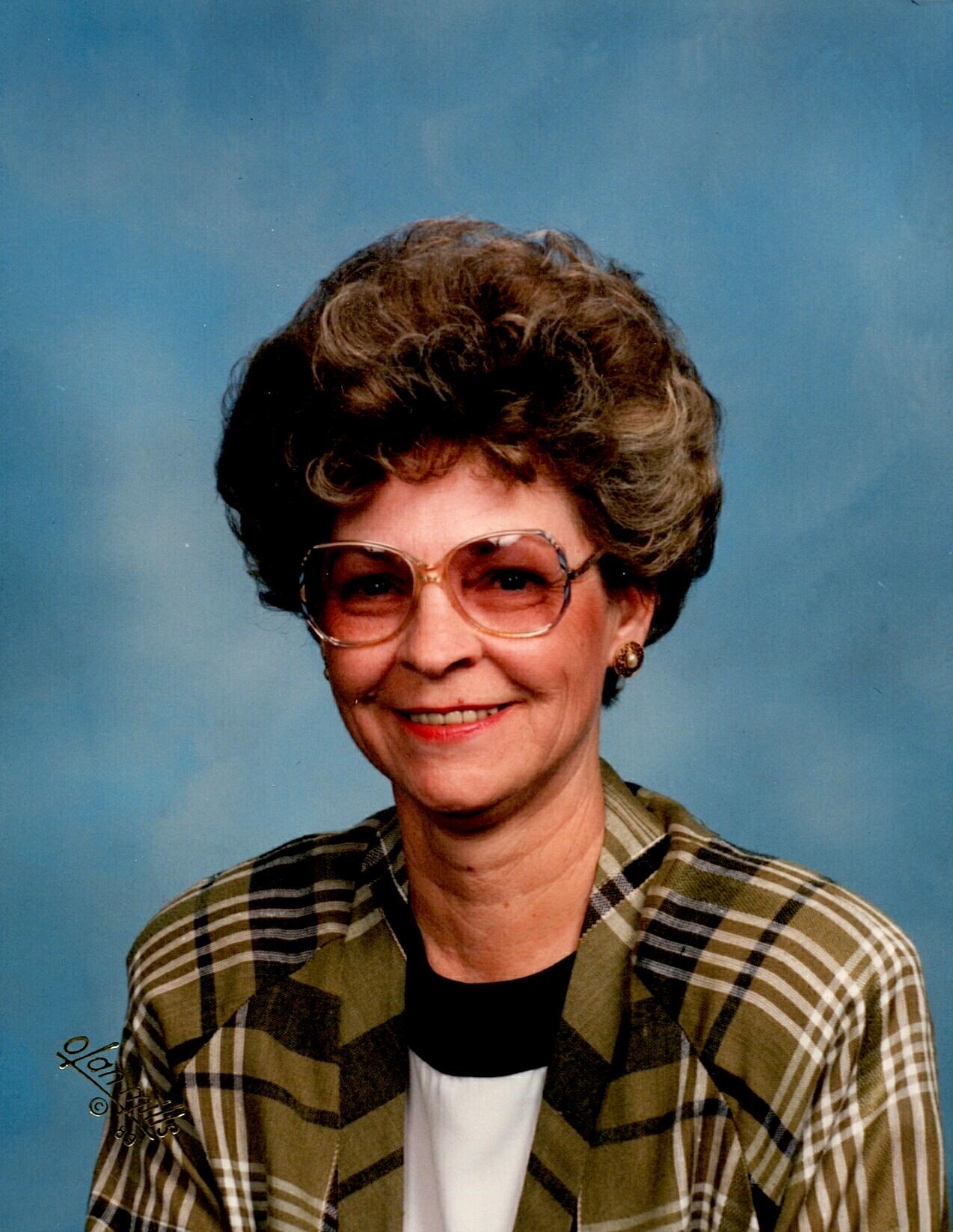 Obituario de Mrs. Esther Sparks