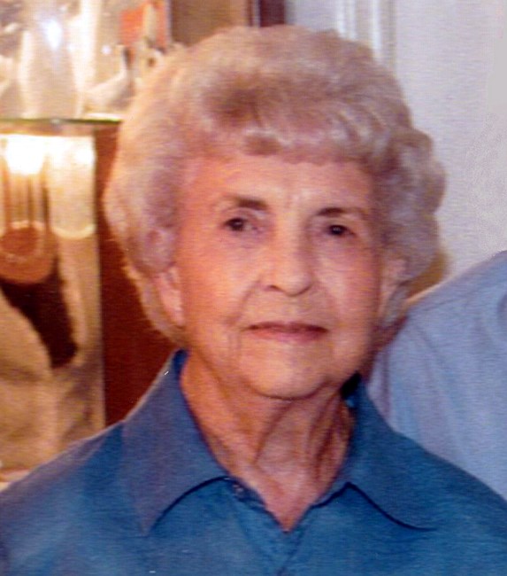 Obituario de Vera Ruth Douthitt