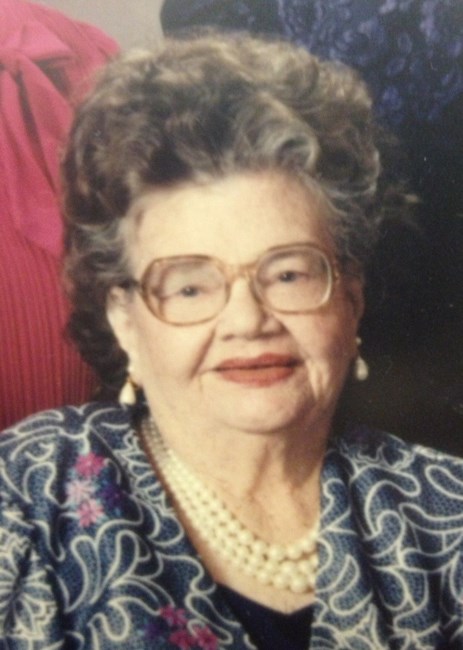 Obituary of Evelyn E. Mission Everett