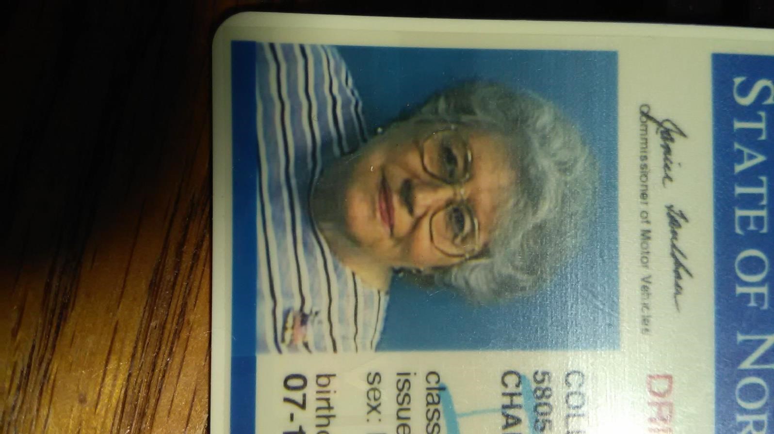 Obituary of Colleen June Gill