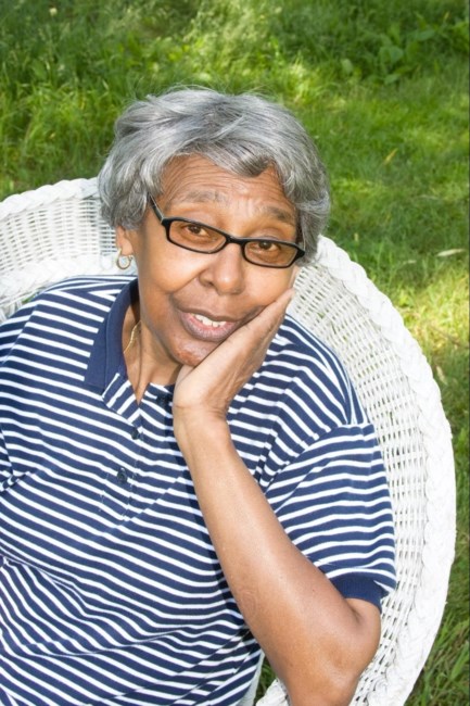 Obituary of Lucille Russell