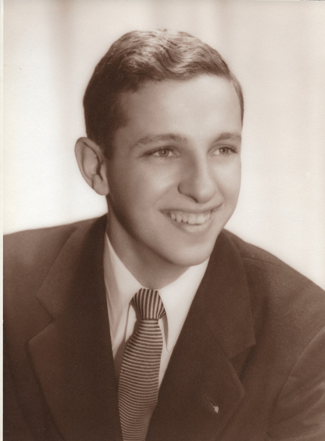 Obituary of Lawrence A.  Klinger