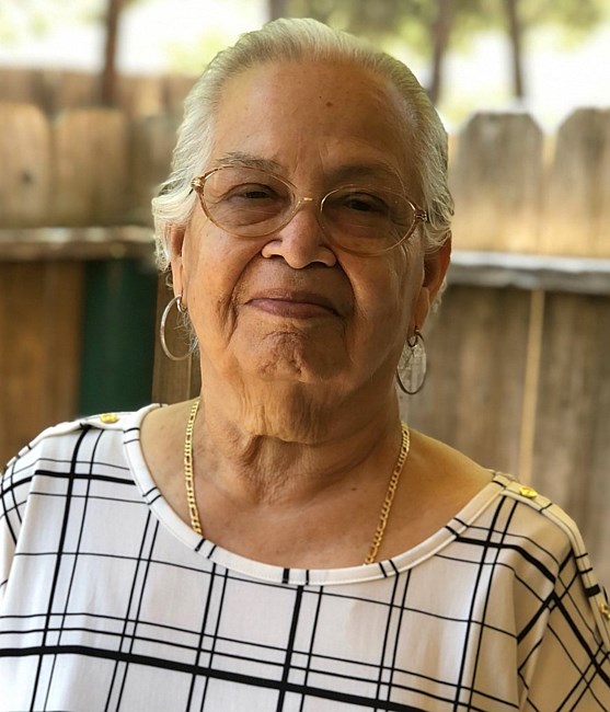 Obituary of Romalda Núñez Nevarez