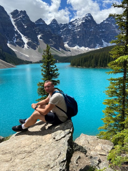 Obituary of Max Valenzuela