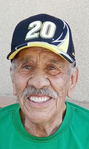 Obituario de Genaro Flores