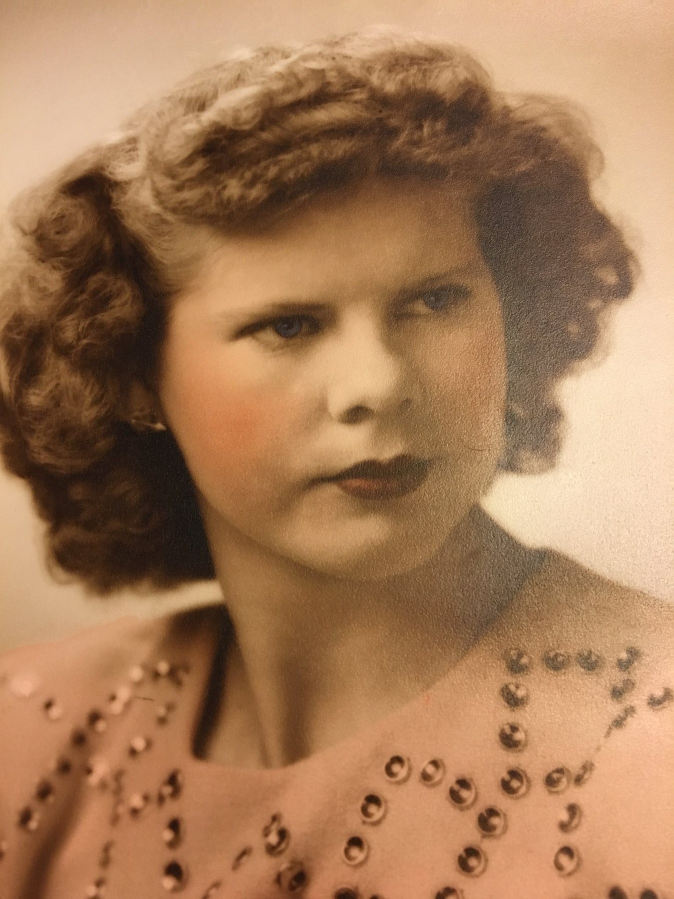 Obituary of Hazel Lewis