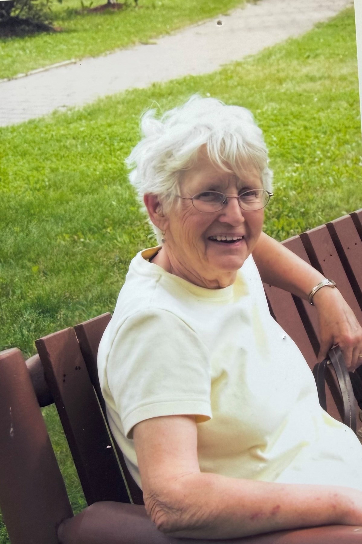 Obituary of Dorothy "Dot" June Genz